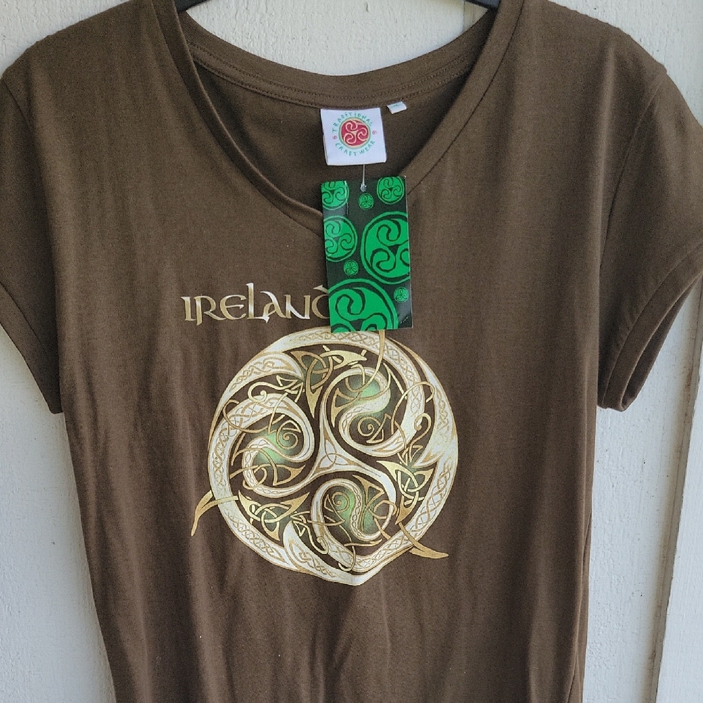 IrishGraphic Tee with Celtic Design Ireland XL Traditional Craft Wear - Picture 9 of 10